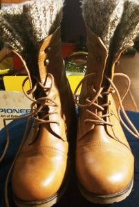 Charlotte Russe brown boots